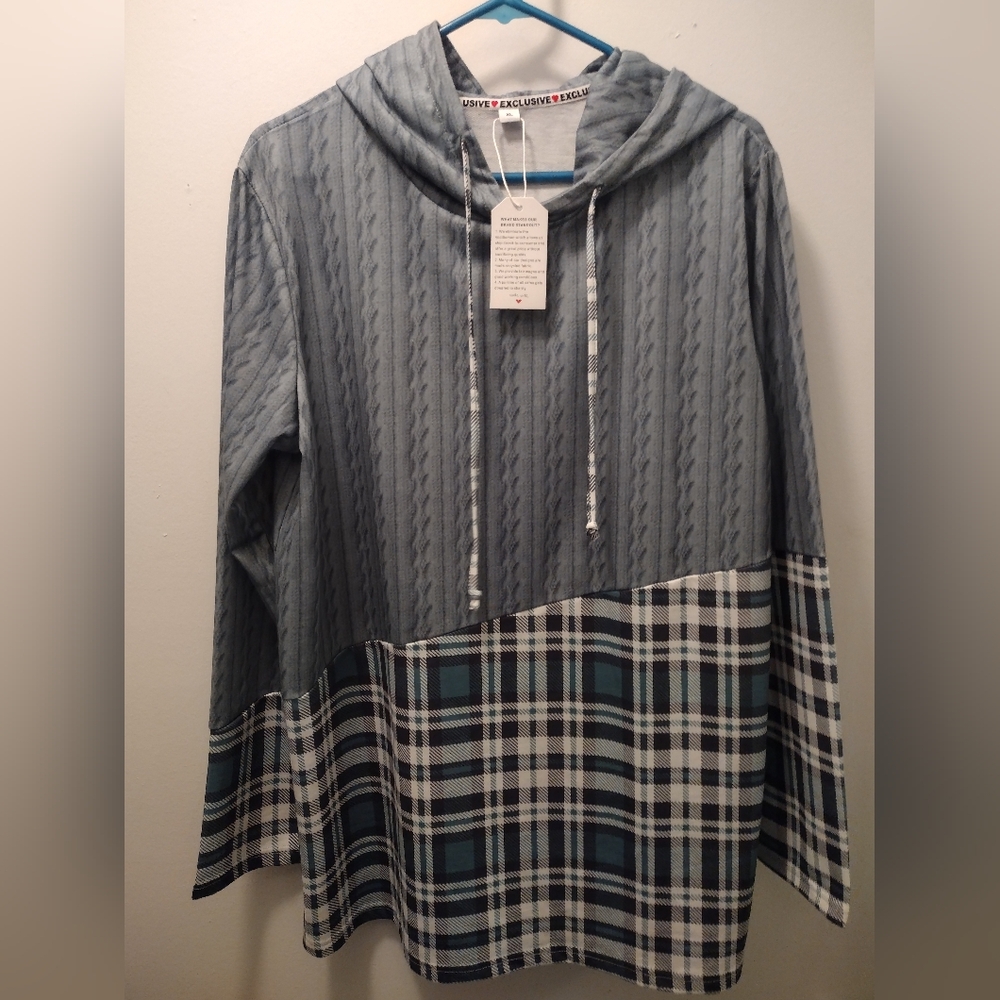 Plaid Hem Cable-Knit Hoodie in Slate Blue